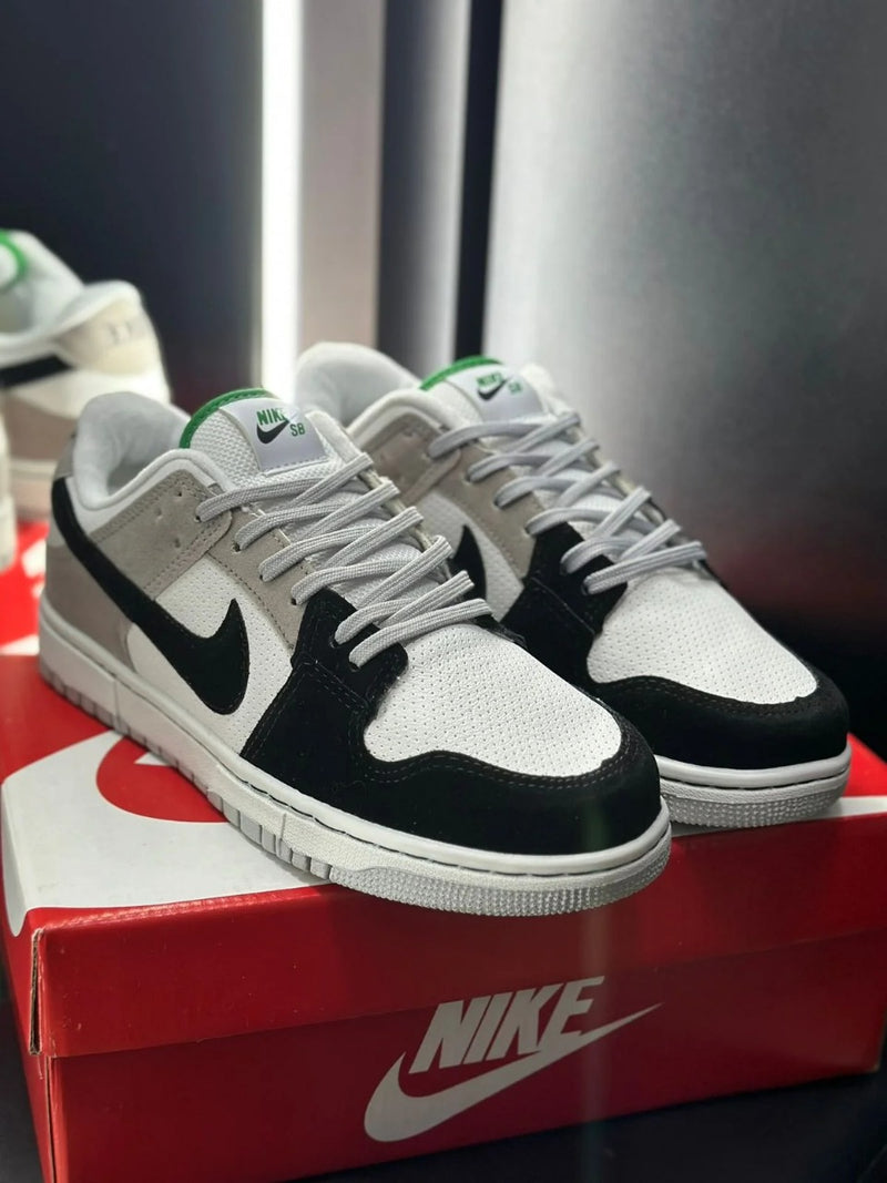 Nike SB Dunk Low - Chlorophyll
