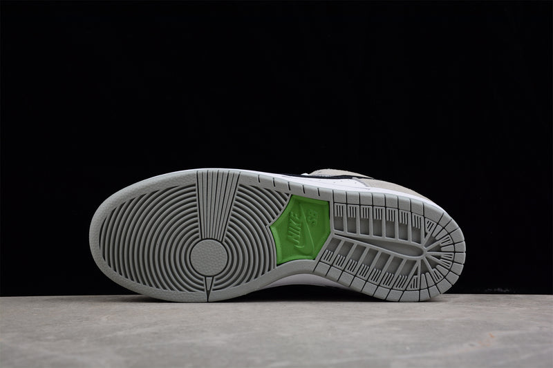Nike SB Dunk Low - Chlorophyll