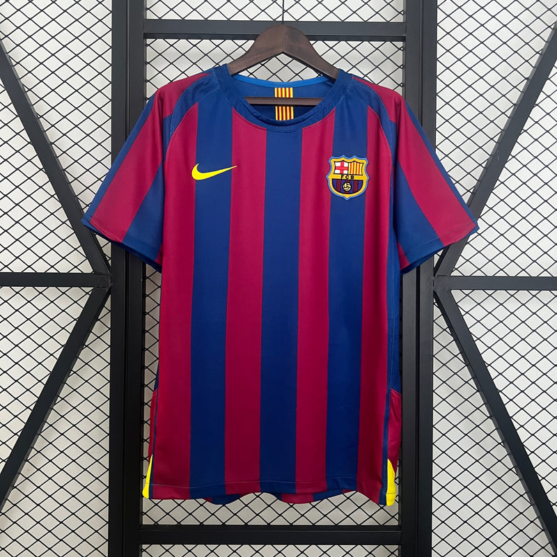 Camisa Retrô Barcelona I 2005/2006 - Ronaldinho