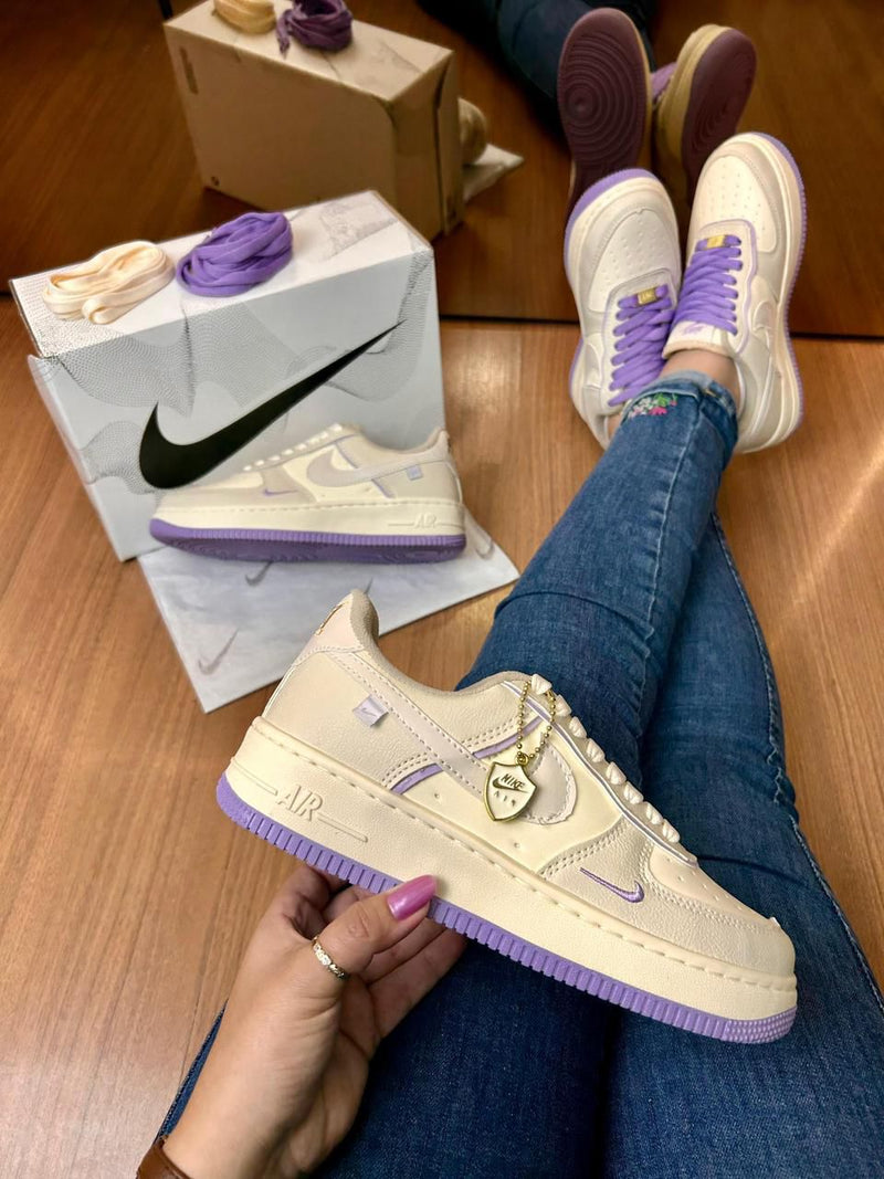 Nike Air Force 1 Low - Bege/Lilaís