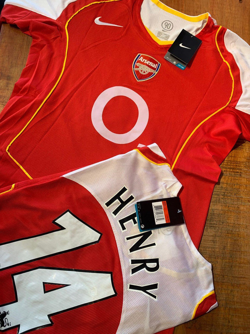 Camisa Retrô Arsenal I 2004/2005 - Henry