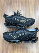 Mizuno Pro 14 - Preto/Dorado