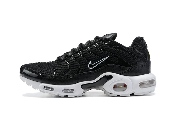 Nike TN - Black White