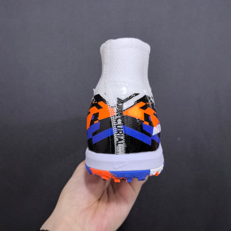 Chuteira Nike Air Zoom Mercurial Superfly 8 - Branca/Preto/Azul/Laranja